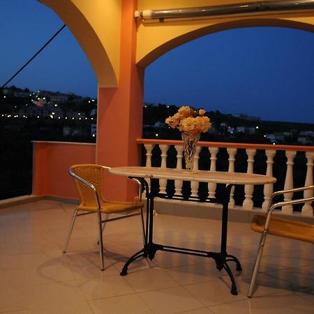 Sofia Apartment Gythio Bagian luar foto