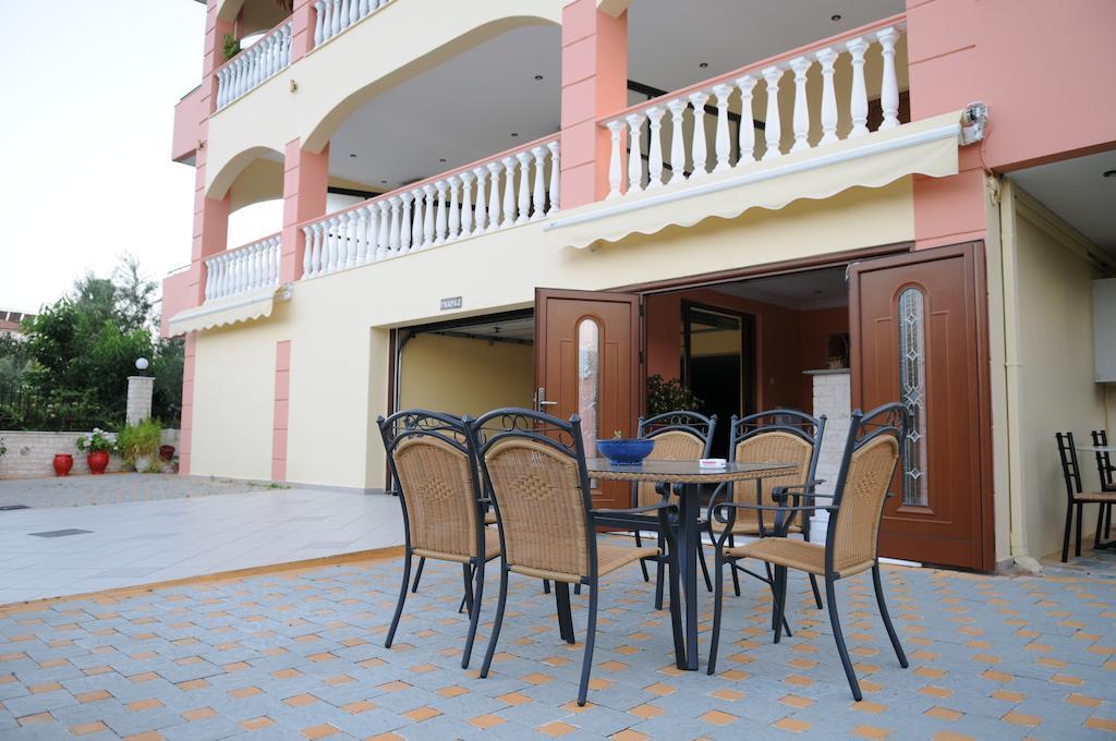 Sofia Apartment Gythio Ruang foto